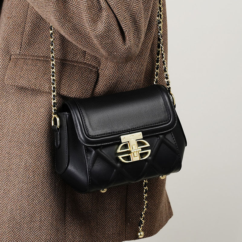 Women’s Quilted Genuine Leather Lock Buckle Crossbody Chain Bag Vintage Style image 4