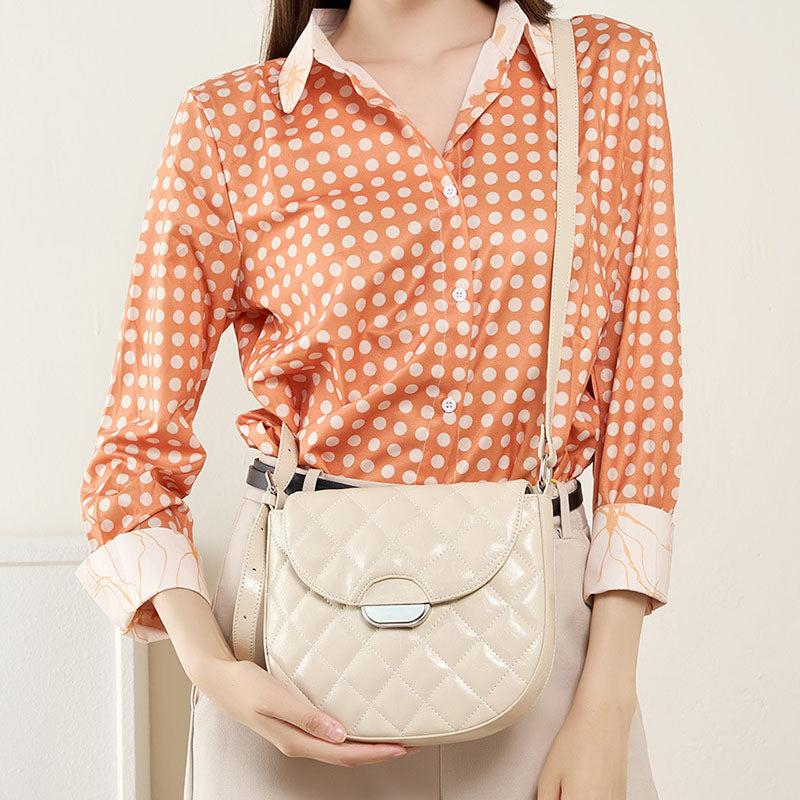 Women’s Quilted Genuine Leather Minimalist Magnetic Clasp Saddle Bags image 2