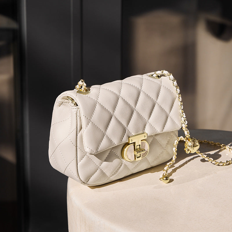 Women’s Quilted Leather Lock Closure Crossbody Chain Bag image 7