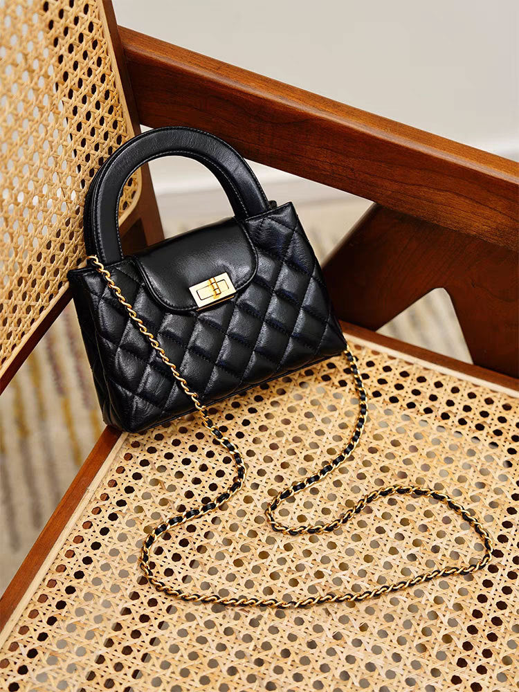 Women’s Small Black Genuine Leather Quilted Crossbody Chain Handbag image 2
