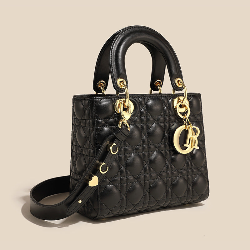 Women’s Small Quilted Minimalist Shoulder Handbag image 3