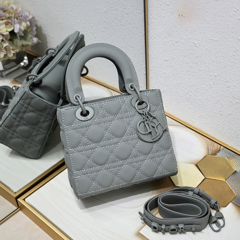Women’s Suede Lambskin Leather Quilted Tote Bag image 5