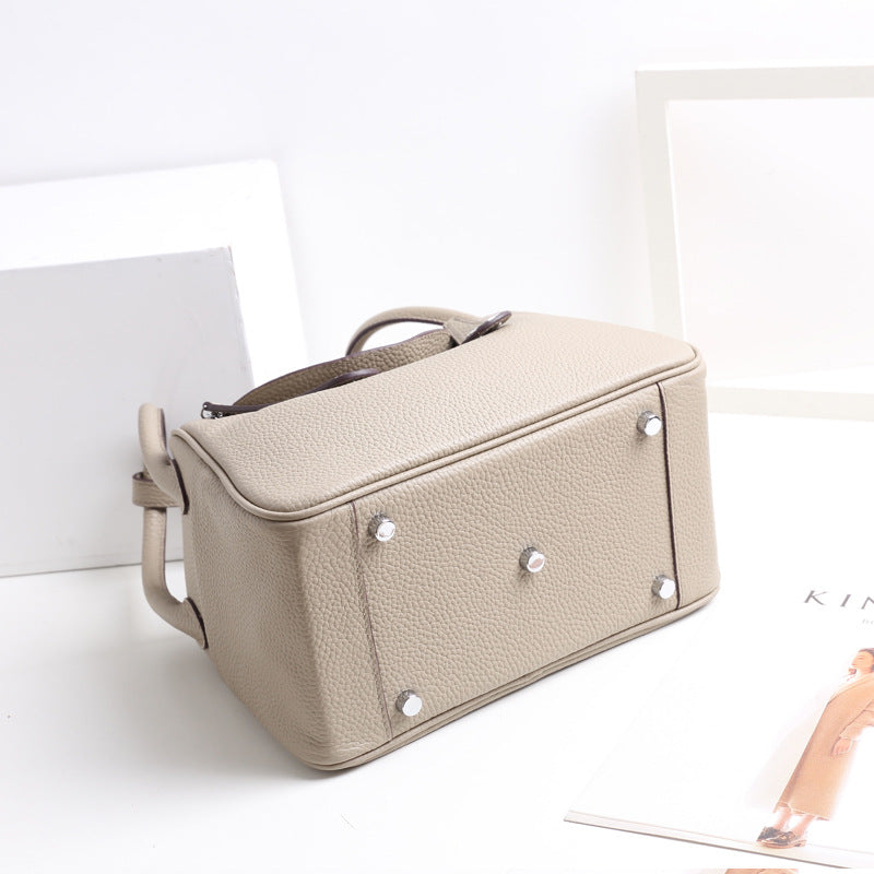 Women’s Top-Grain Leather Pillow Shoulder Handbag In Silver Hardware image 6