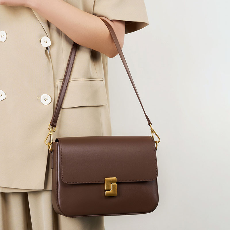 Women’s Vintage Genuine Leather Lock Shoulder Bags image 4