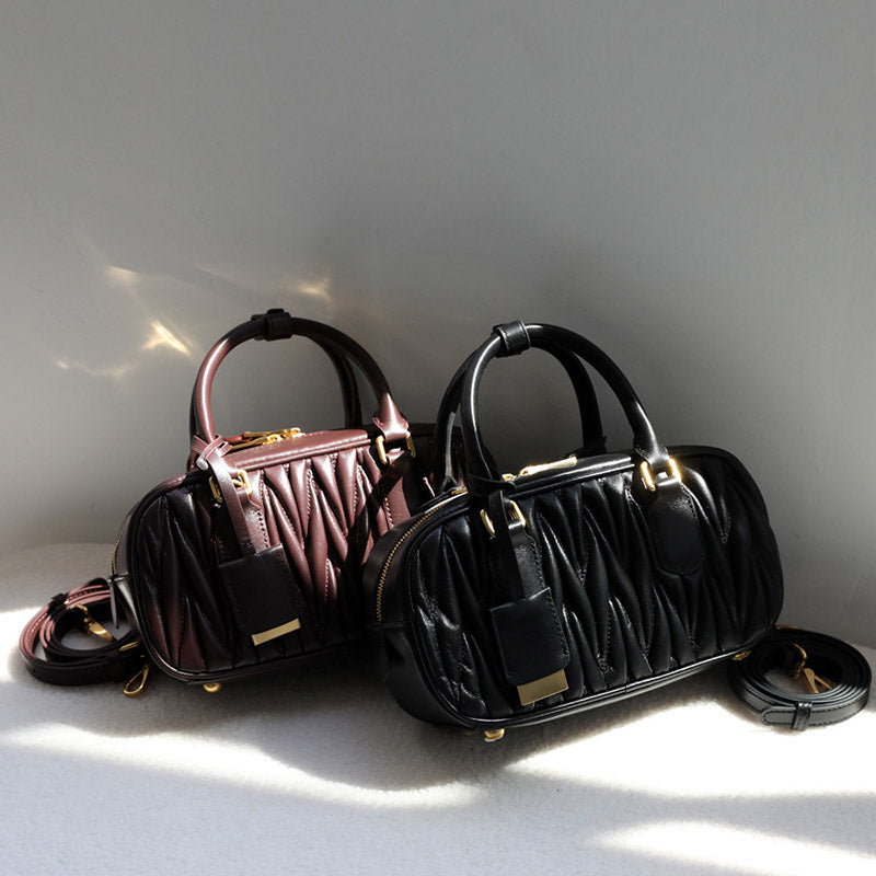 Women’s Vintage Lambskin Leather Pleated Bowling Handbag image 4