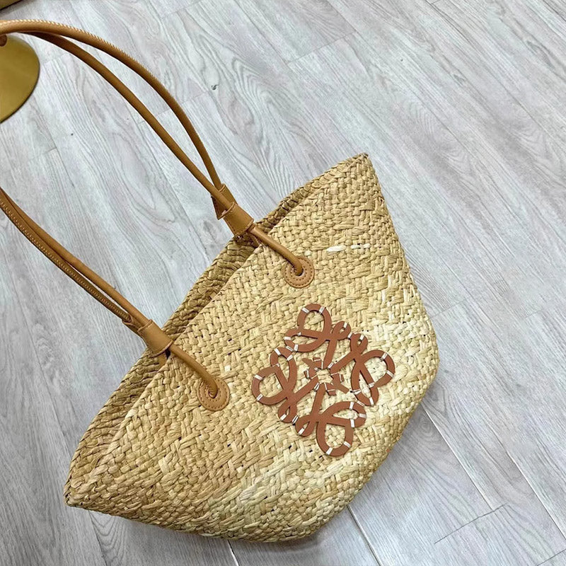 Women’s Woven Straw Shoulder Tote Bag image 13