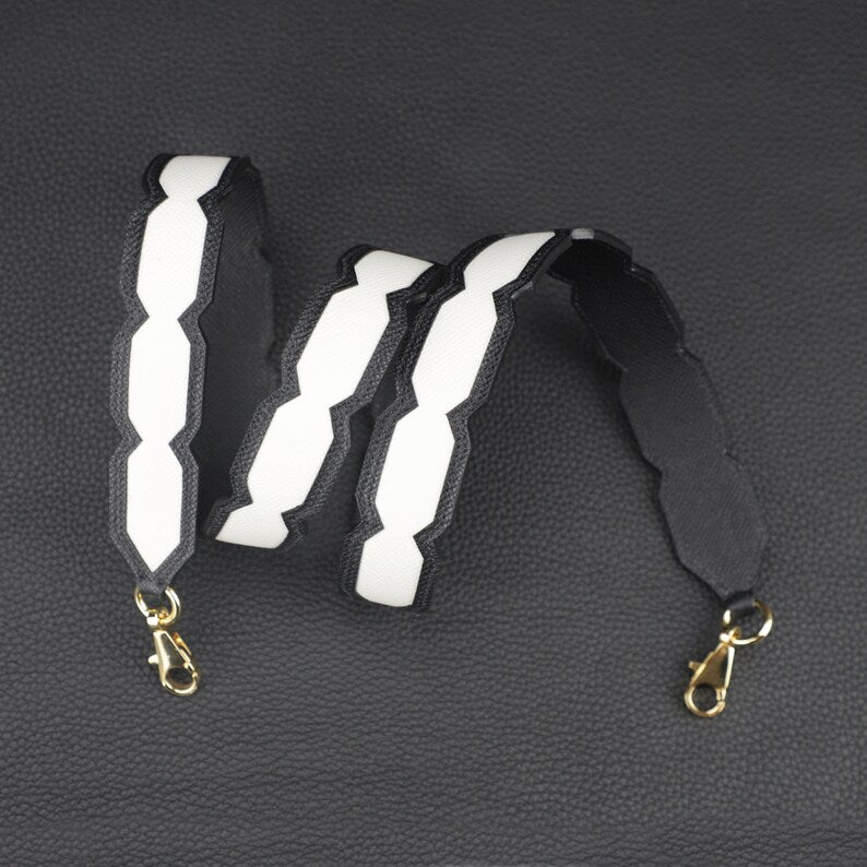 Artisanal Black & White Epsom Leather Bandoulière: Hand-Stitched Detachable Crossbody/Shoulder Strap