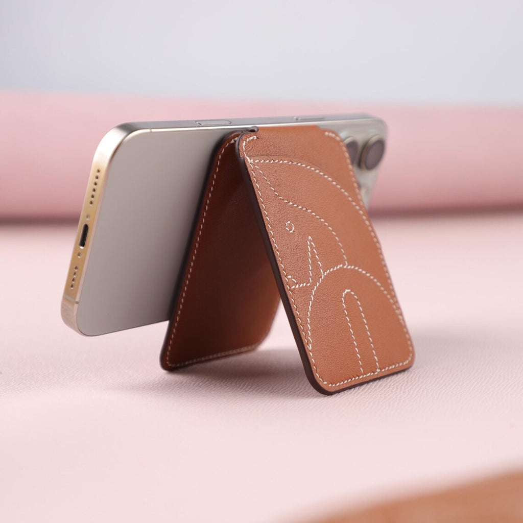 Porte-cartes MagSafe en veau Swift coloris Gold.Cheval MagSafe card holder,Magnetic Phone Card Holder Kickstand Slim Matte Card Bag