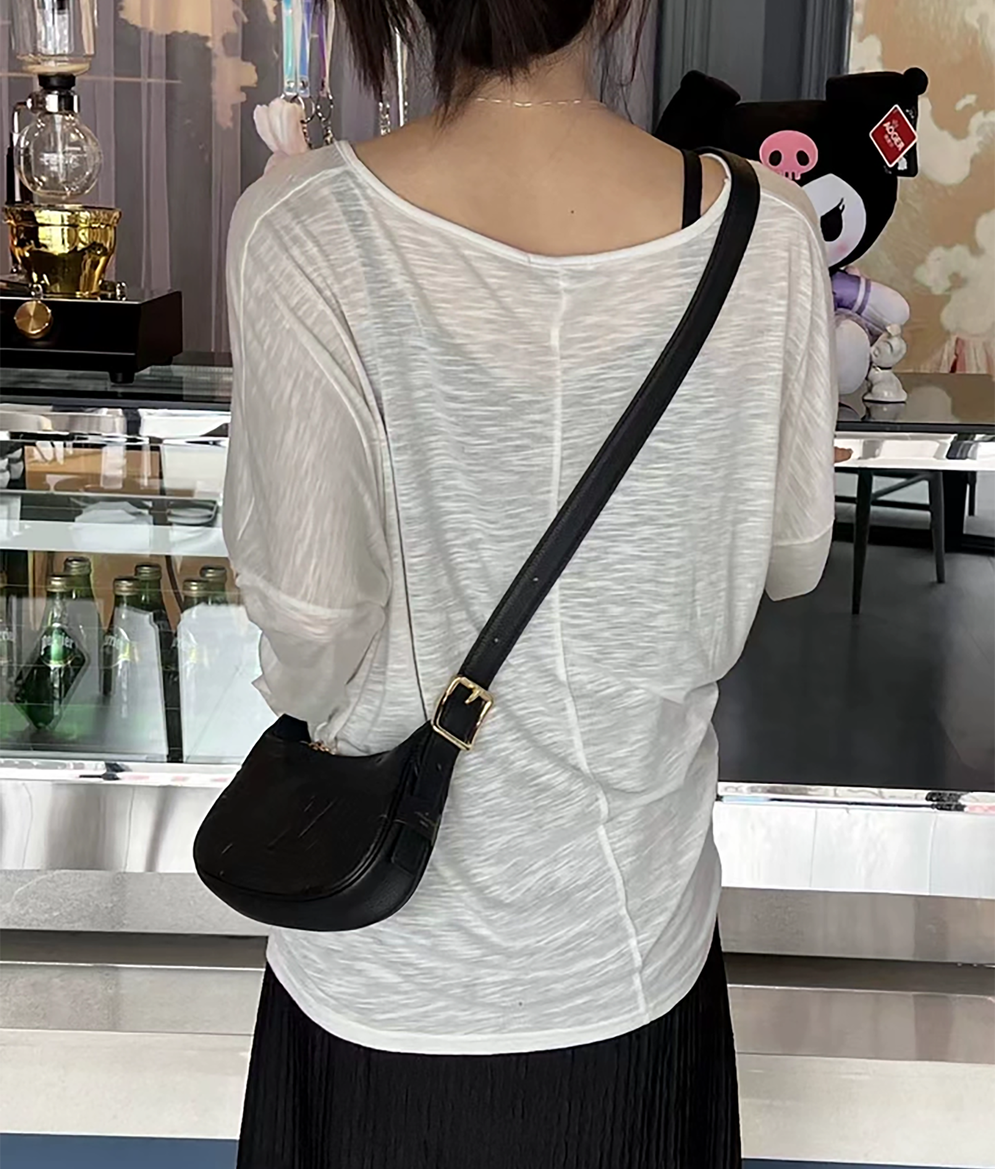 Extended crossbody shoulder strap modification accessory for hobo bags, 2.5 cm wide leather shoulder strap