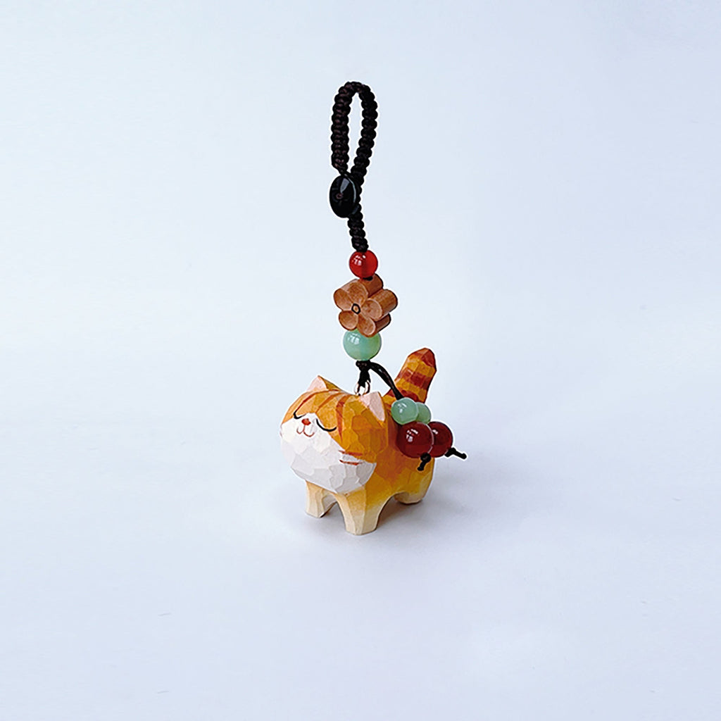 Handcrafted Wooden Pig Keychain – Car Key Holder, Backpack Decoration, Couple Gift, Exquisite Birthday Present for Friends