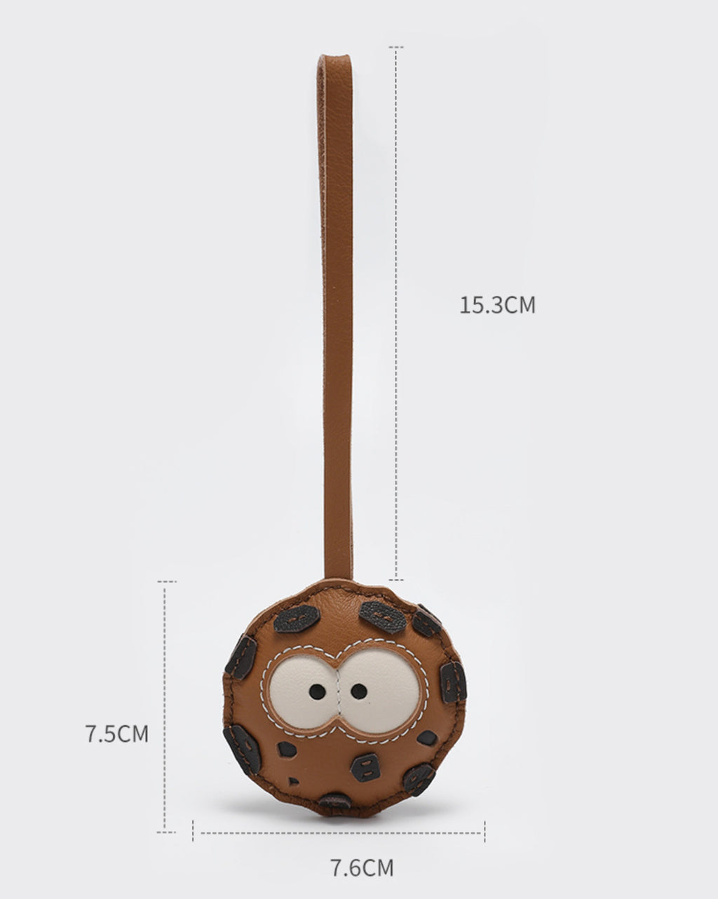 The new genuine leather bag charm, brown cookie-shaped leather keychain, bag pendant, fashionable accessory