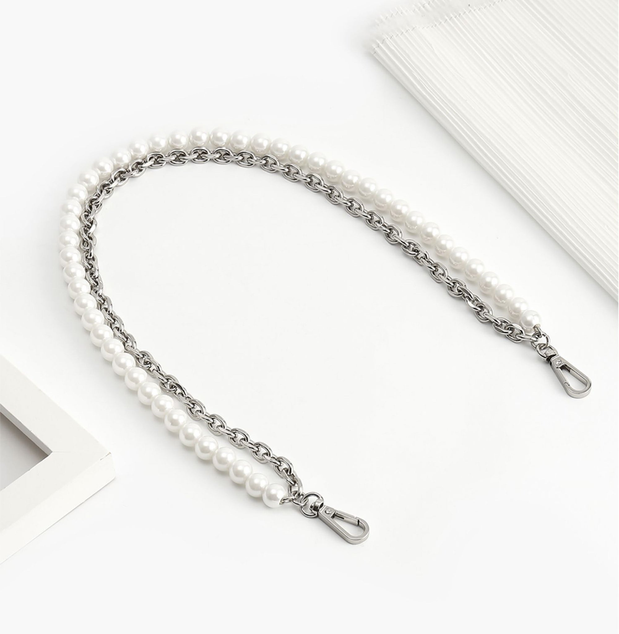 Makeup bag pearl chain accessory, short underarm chain for bag modification, metal bag chain.