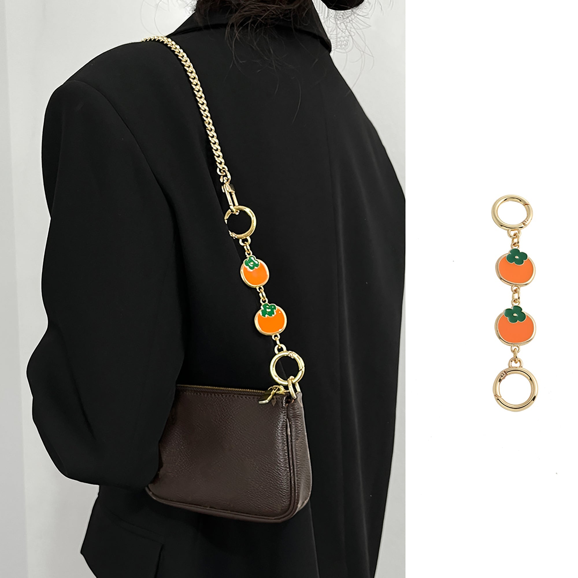 The extension chain is suitable for the Monogram Pochette Accessoires. The strap modification features a persimmon-colored metal short chain extension accessory