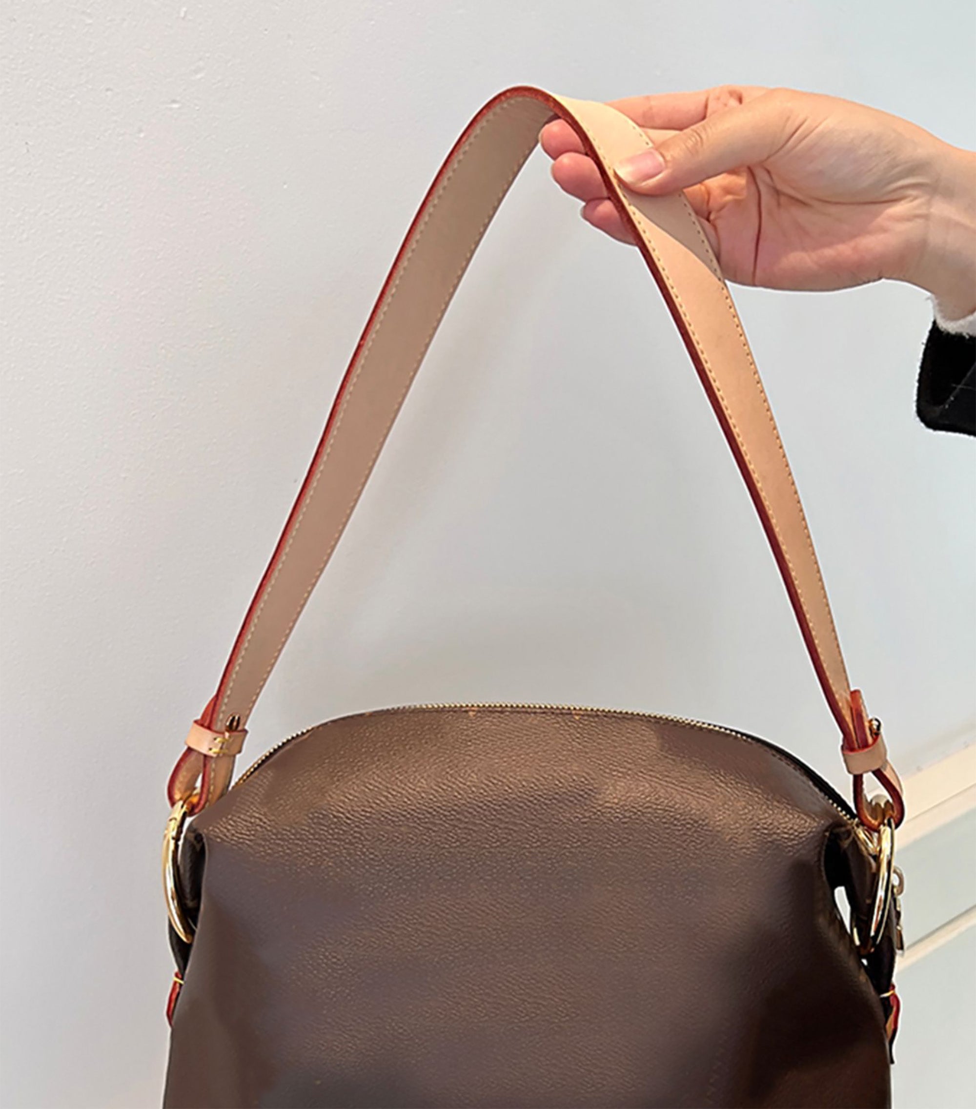 Vachetta Leather Shoulder Strap – Customizable Veg-Tan Leather Strap for Large Makeup Bags